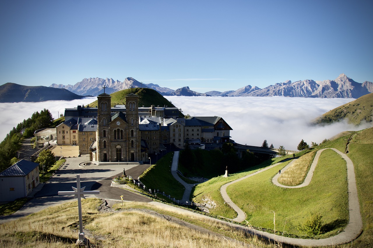 Pielgrzymka do Północnych Włoch i Francji - ODPUST W PARAY LE MONIAL